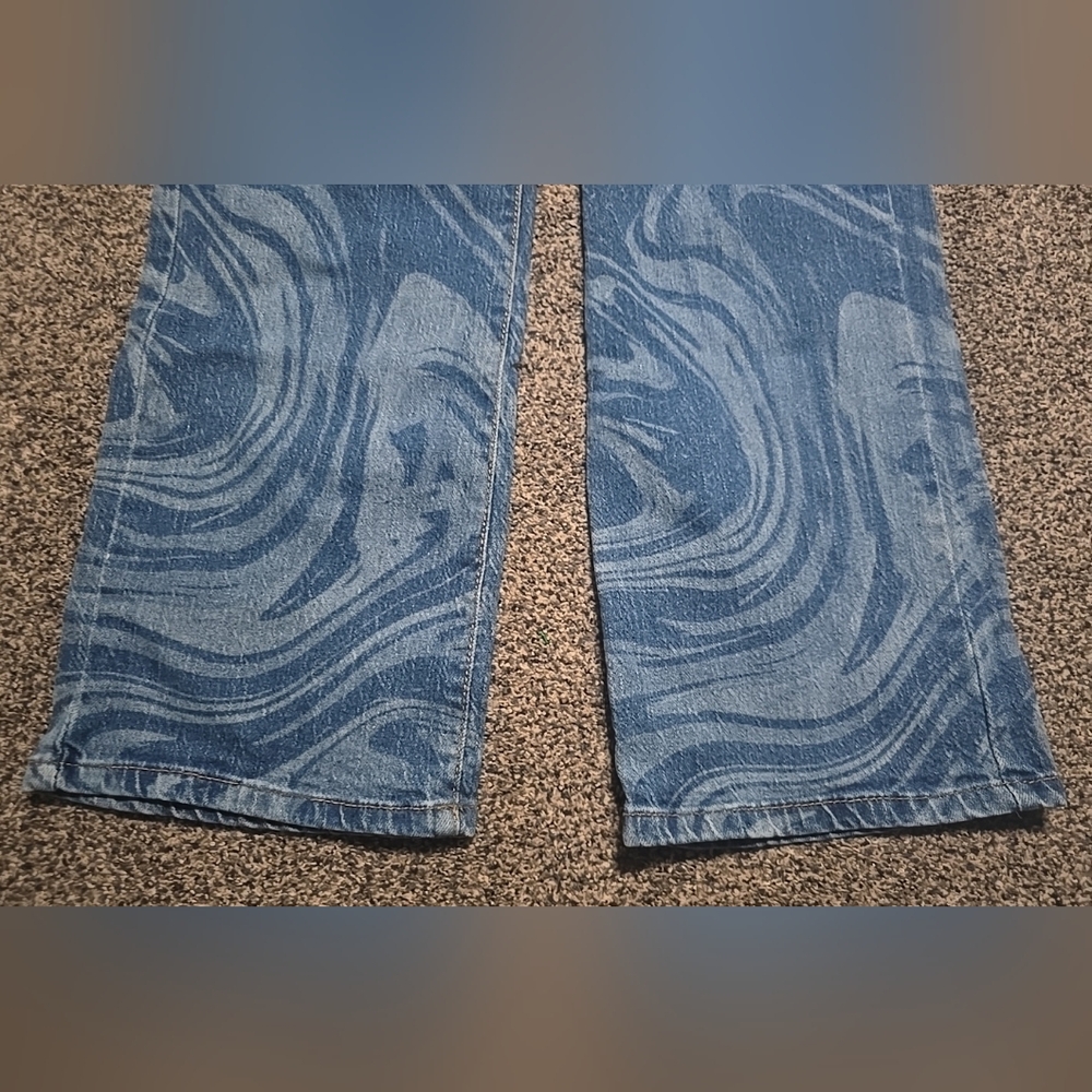 Art Class High Rise Wide Leg SWIRL Jeans Light And Dark Blue Wash Girls Size 10 - Picture 7 of 11